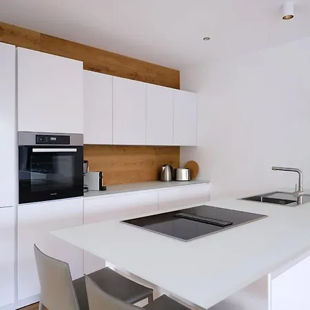 Appartement Modern In Location On Constance *
